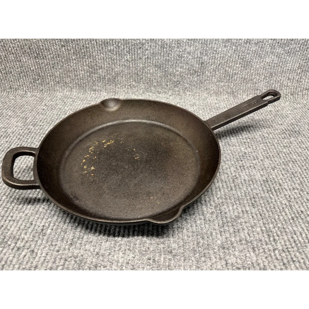 Bobby Flay Cast Iron Skillet 11.5 Inch Frying Pan with Helper‎ Handle Black